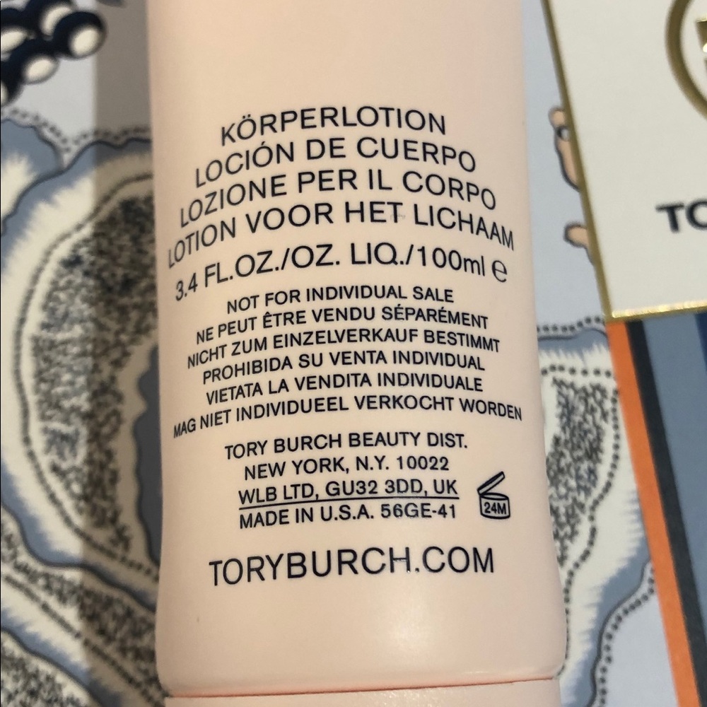 Tory Burch Signature Body Lotion - Picture 2 of 2